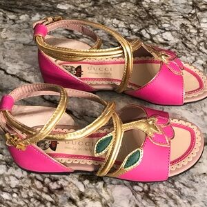 Gucci Kids Sandals in Pink and Gold